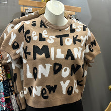 Load image into Gallery viewer, She’s a world traveler