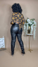 Load image into Gallery viewer, Black Ruched PU Pants /Leggings
